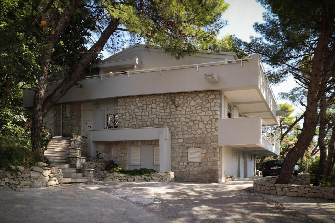 Casa De Verano - Penthouse In With The Private Garden Apartman Trogir